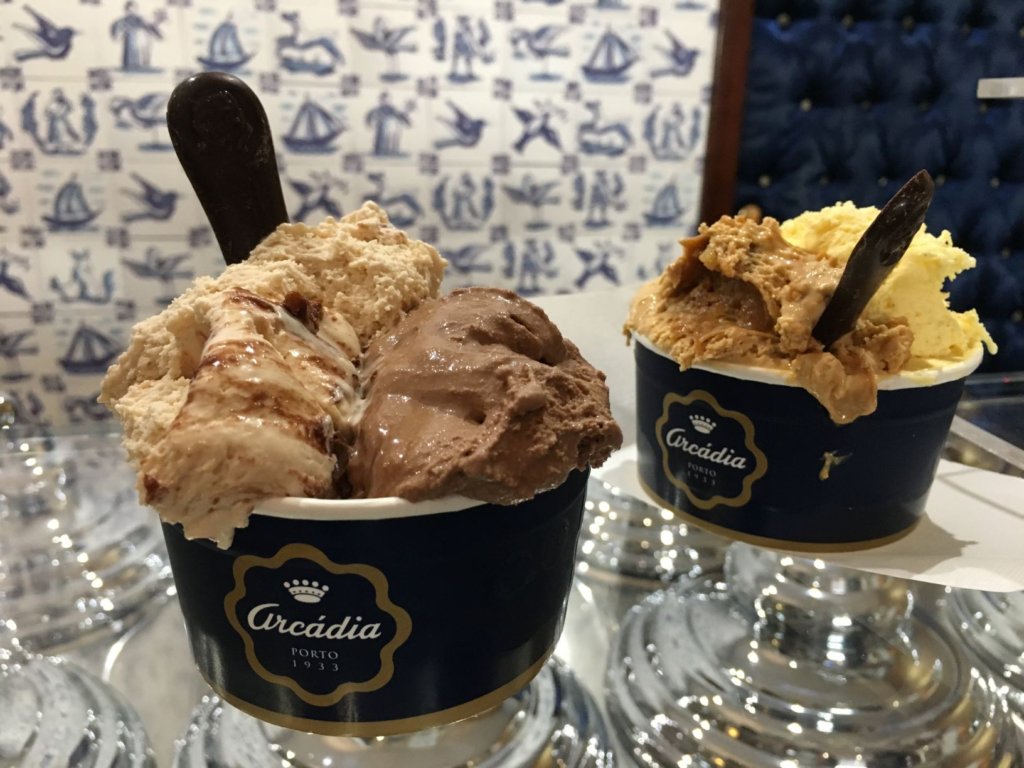 Arcadia Casa do Chocolate has a great selection of chocolate and gelato.